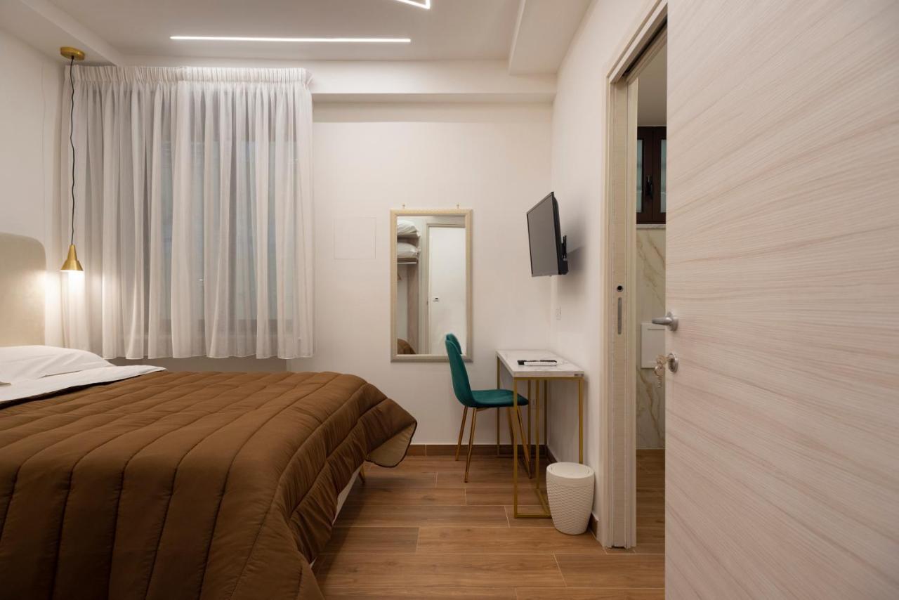 Toledo3 Hotel เนเปิลส์ ภายนอก รูปภาพ